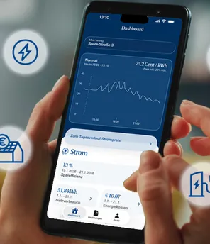 Frau hält Iphone in der Hand und verwendet die Spottarif App von VERBUND.